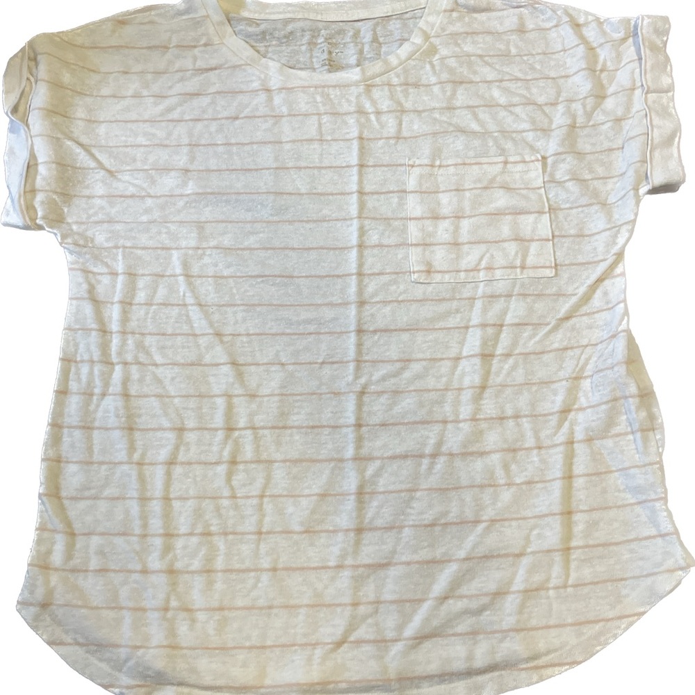 Women’s rolled-sleeve short sleeved top